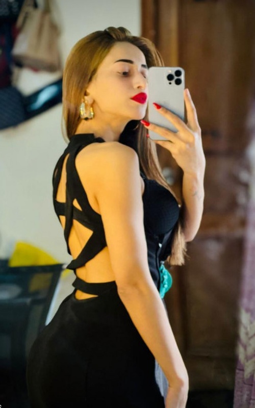 Experience Passion and Elegance with Juliette Noir 1 Mis Fotos