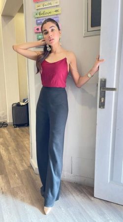 Experience Passion and Elegance with Helena Dawn Escort 8 Experience Passion and Elegance with Helena Dawn Escort