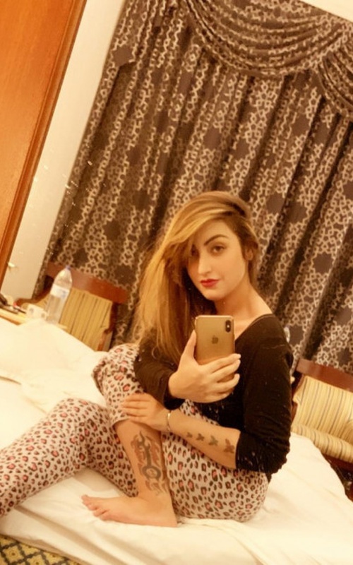 Experience Unforgettable Moments with Vivian Shadow Tonight