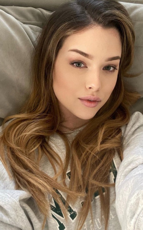 Experience Unforgettable Moments with Valeria Control Today