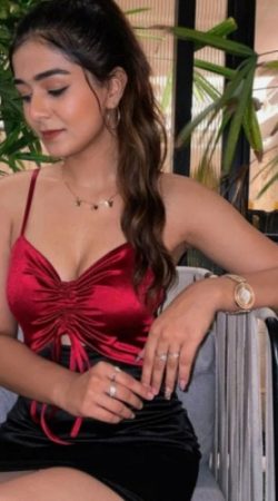 Experience Passion and Elegance with Amber Love Tonight